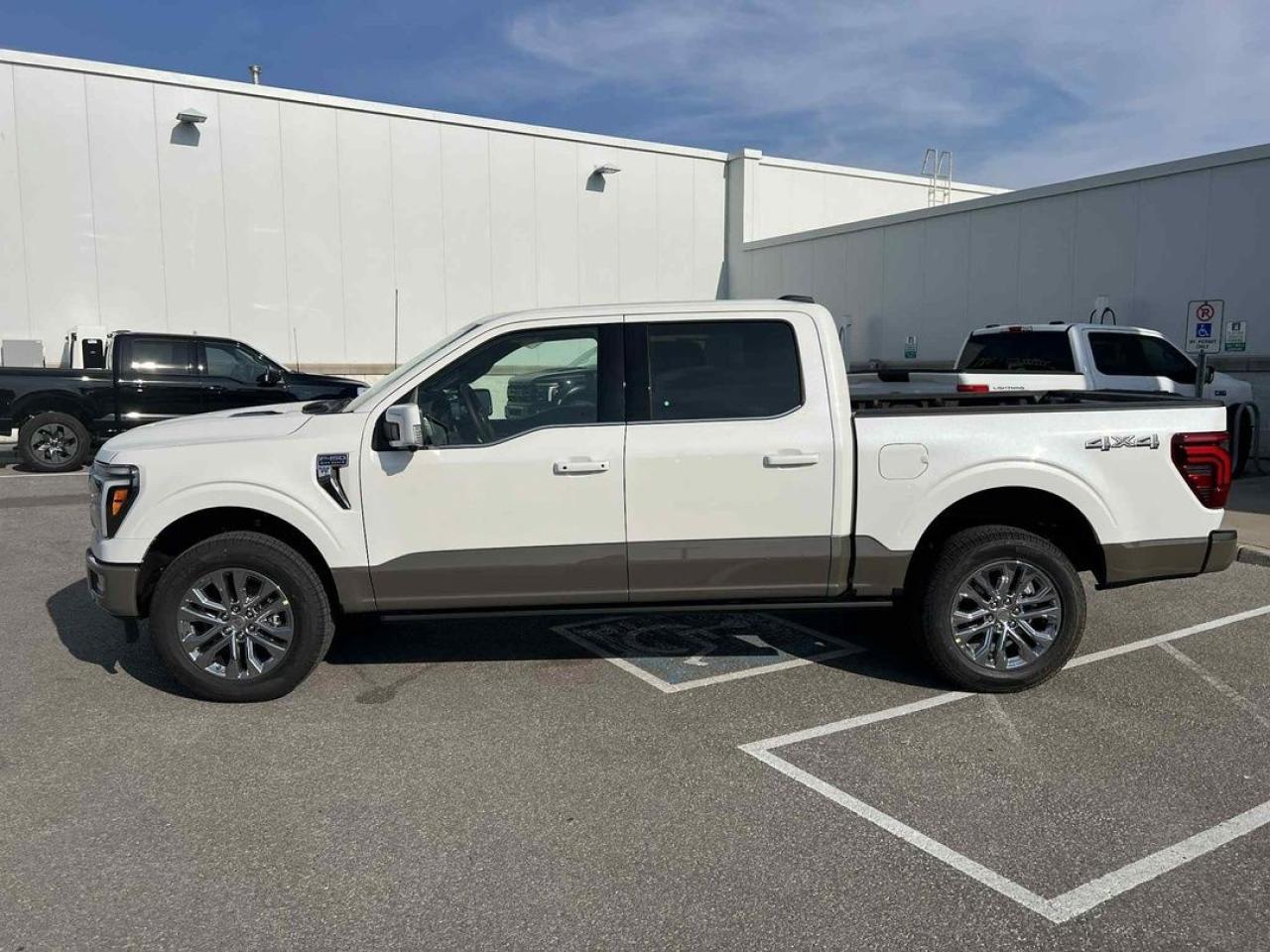 2025 Ford F-150 King Ranch Photo7