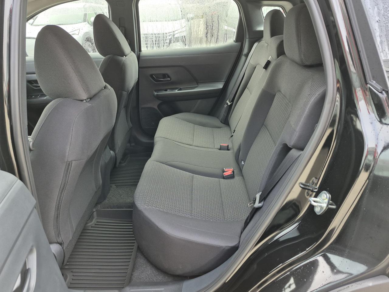 2026 Nissan Kicks S Photo12