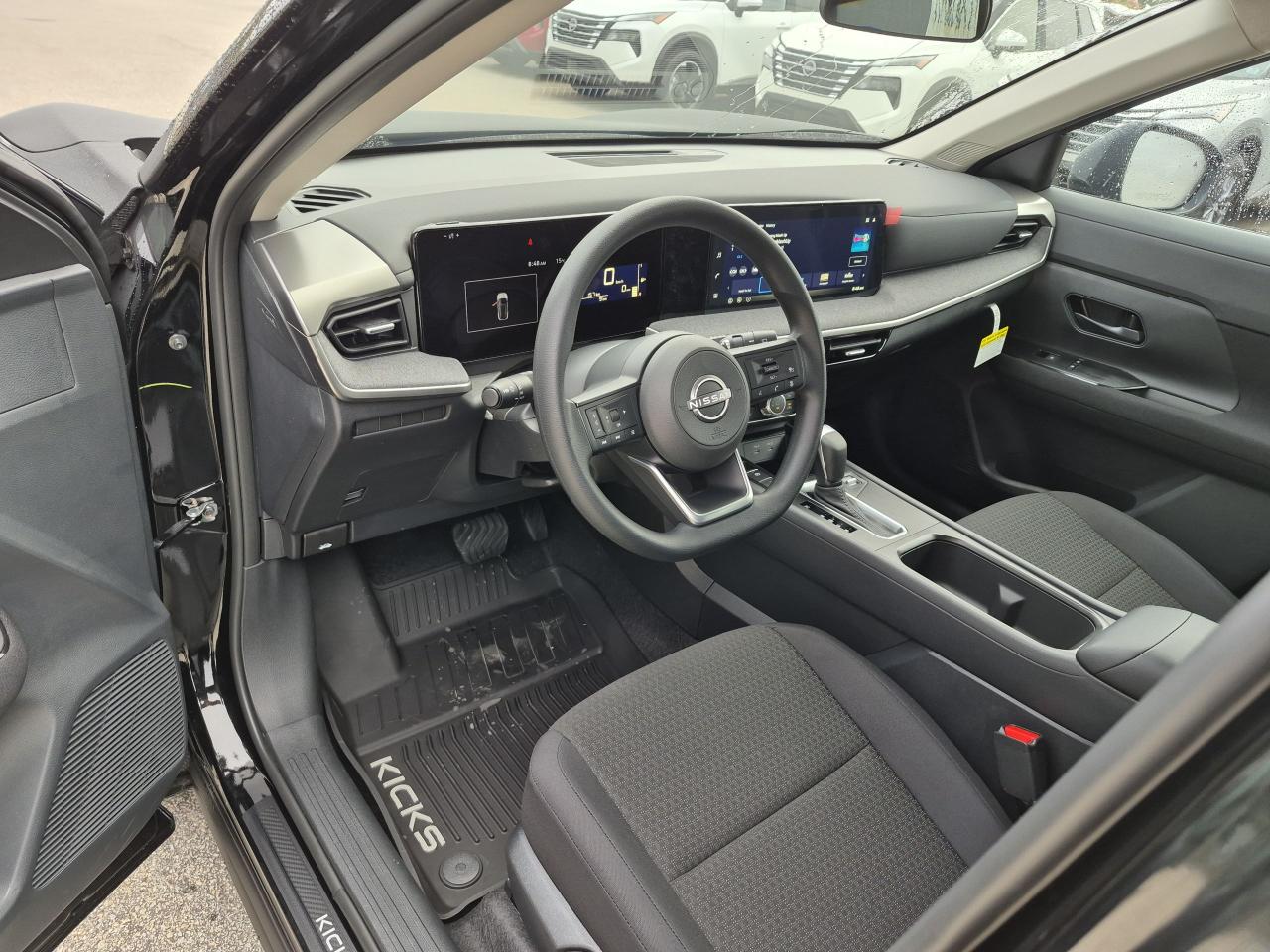 2026 Nissan Kicks S Photo6