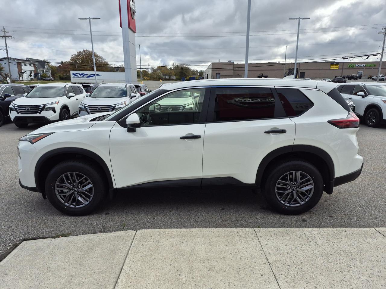 2026 Nissan Rogue S Photo