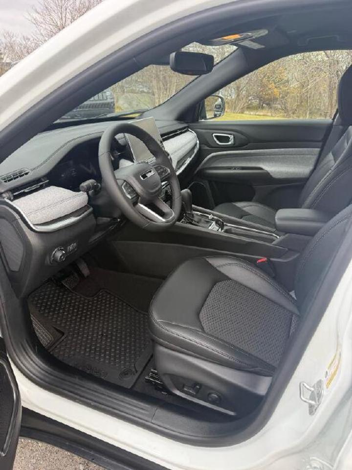 2026 Jeep Compass  Photo