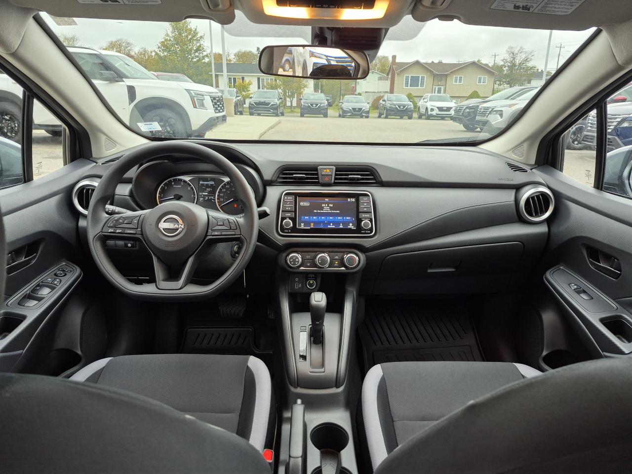 2025 Nissan Versa S Photo12