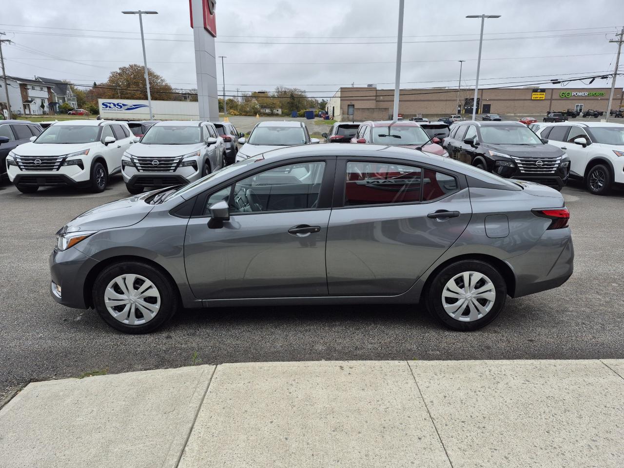 2025 Nissan Versa S Photo3