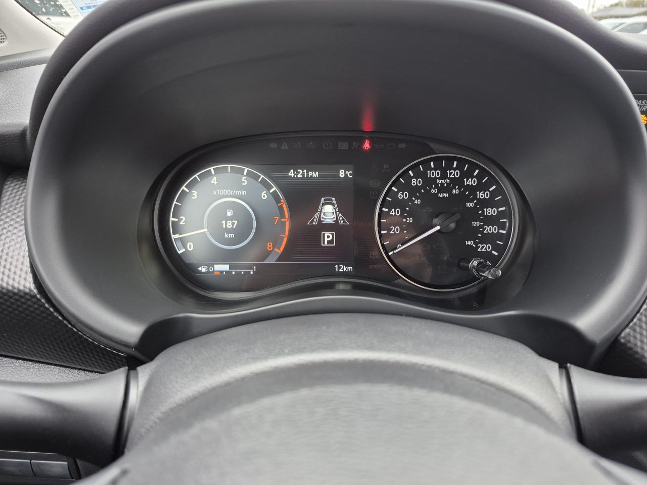 2025 Nissan Kicks Play SV FWD Photo23