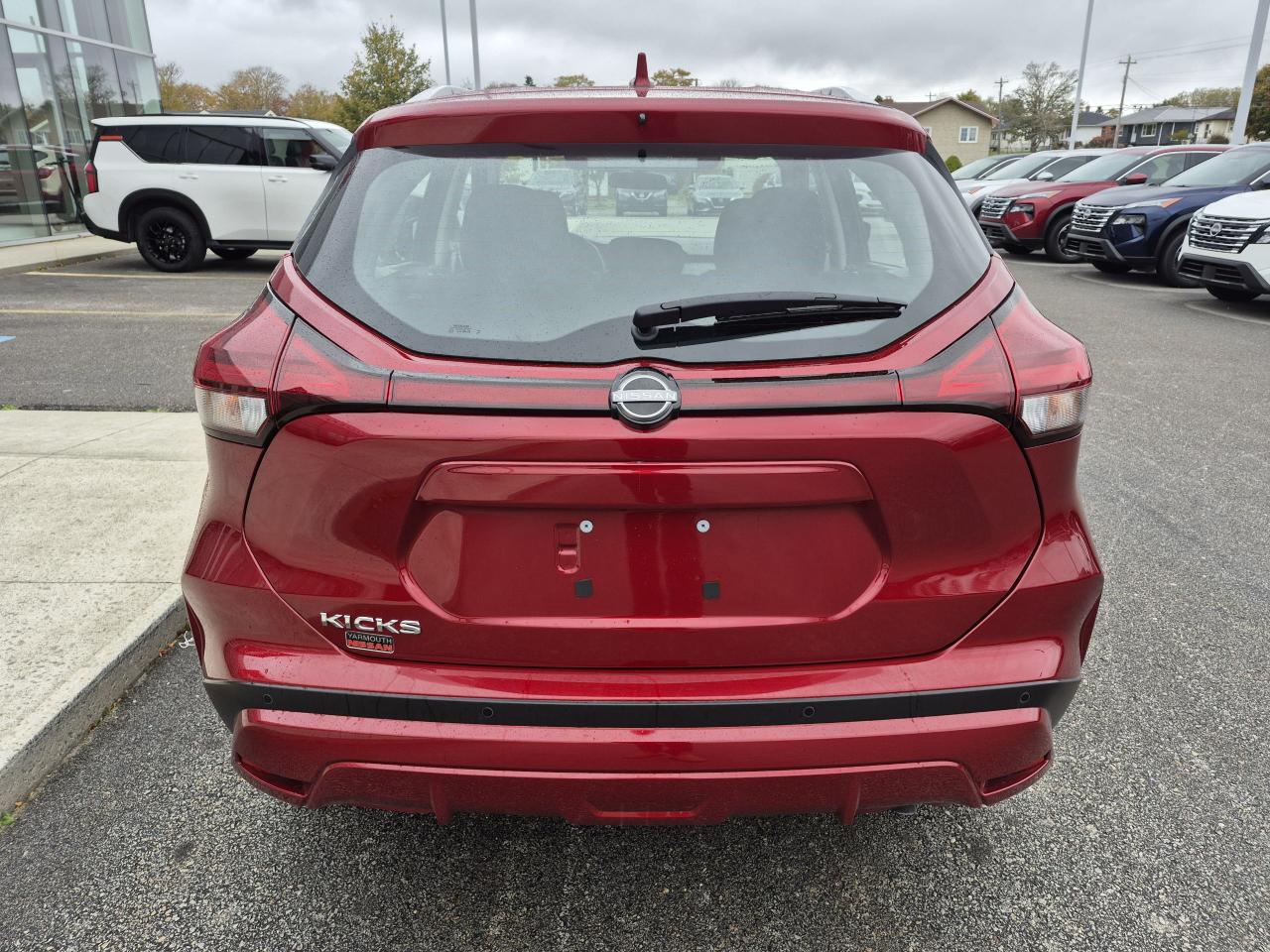 2025 Nissan Kicks Play SV FWD Photo19