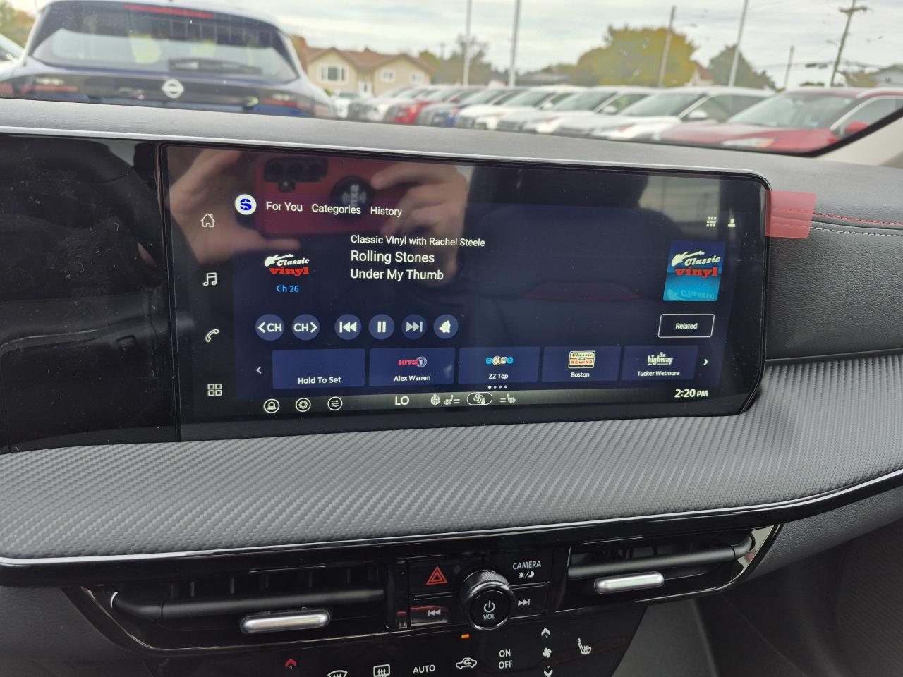 2026 Nissan Kicks SR PREMIUM Photo9