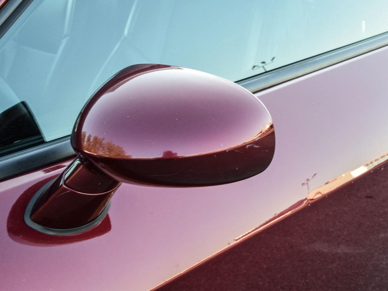 2020 Dodge Challenger SXT RWD Photo