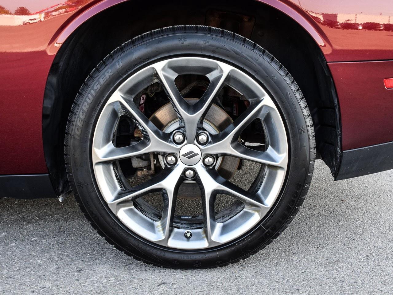 2020 Dodge Challenger SXT RWD Photo