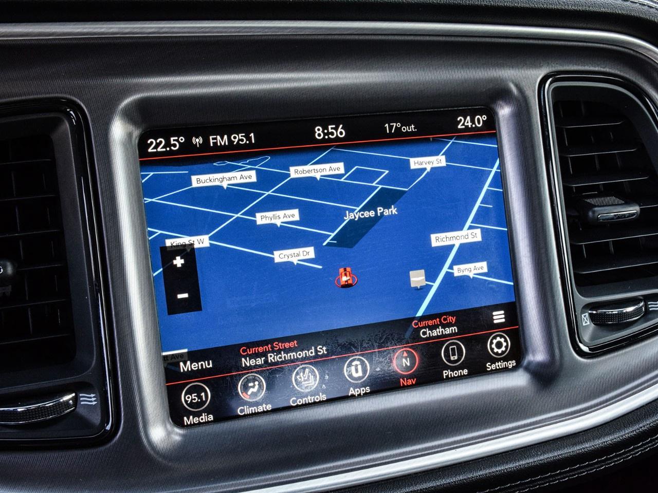 2020 Dodge Challenger SXT RWD Photo