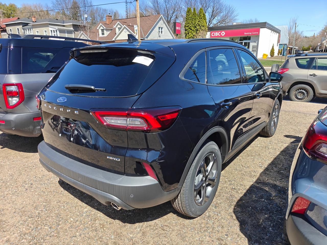 2025 Ford Escape ST-Line AWD Photo2