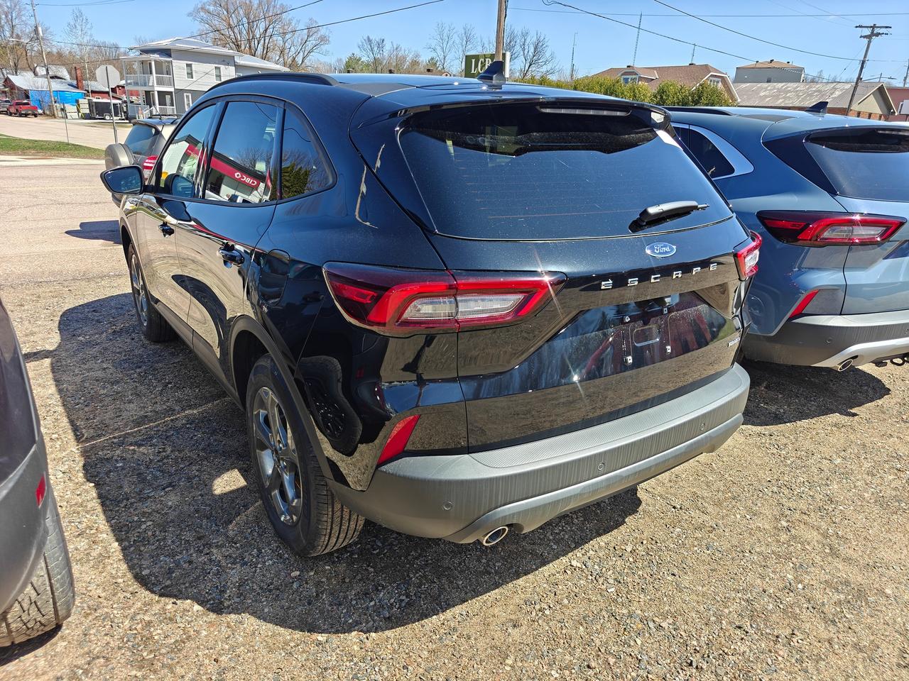 2025 Ford Escape ST-Line AWD Photo1