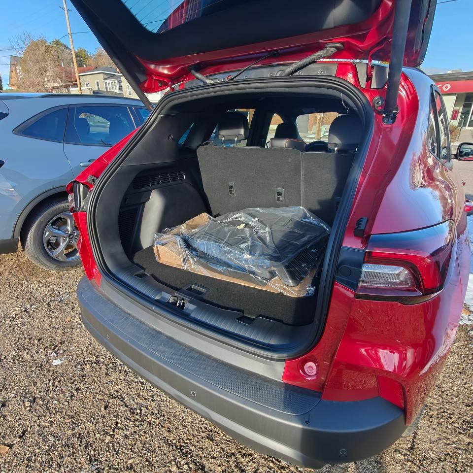 2025 Ford Escape ST-Line AWD Photo