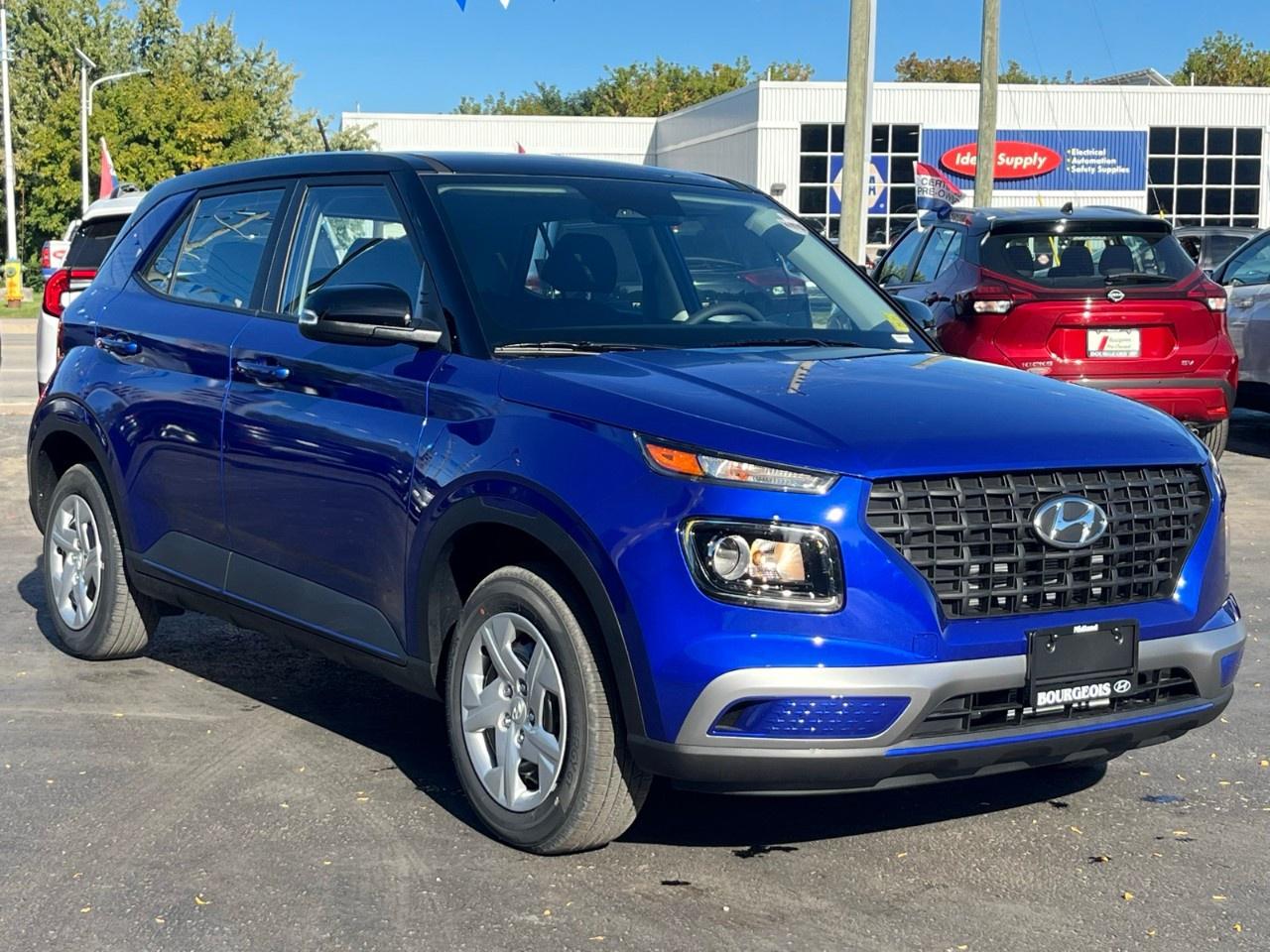 2026 Hyundai Venue Essential IVT w/Two-Tone Photo