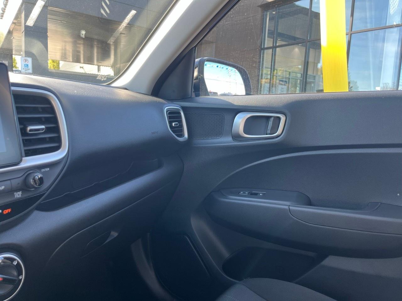 2026 Hyundai Venue Essential IVT w/Two-Tone Photo