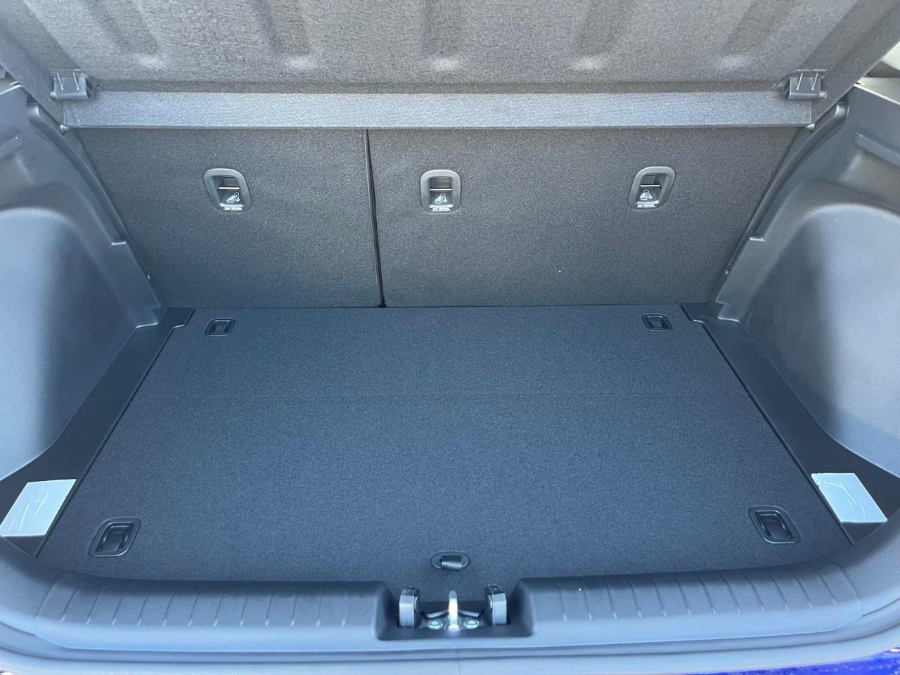 2026 Hyundai Venue Essential IVT w/Two-Tone Photo