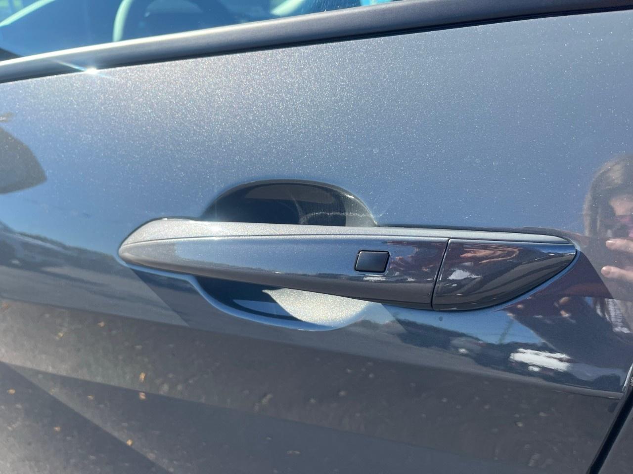 2025 Hyundai Elantra Preferred IVT w/Tech Pkg Photo