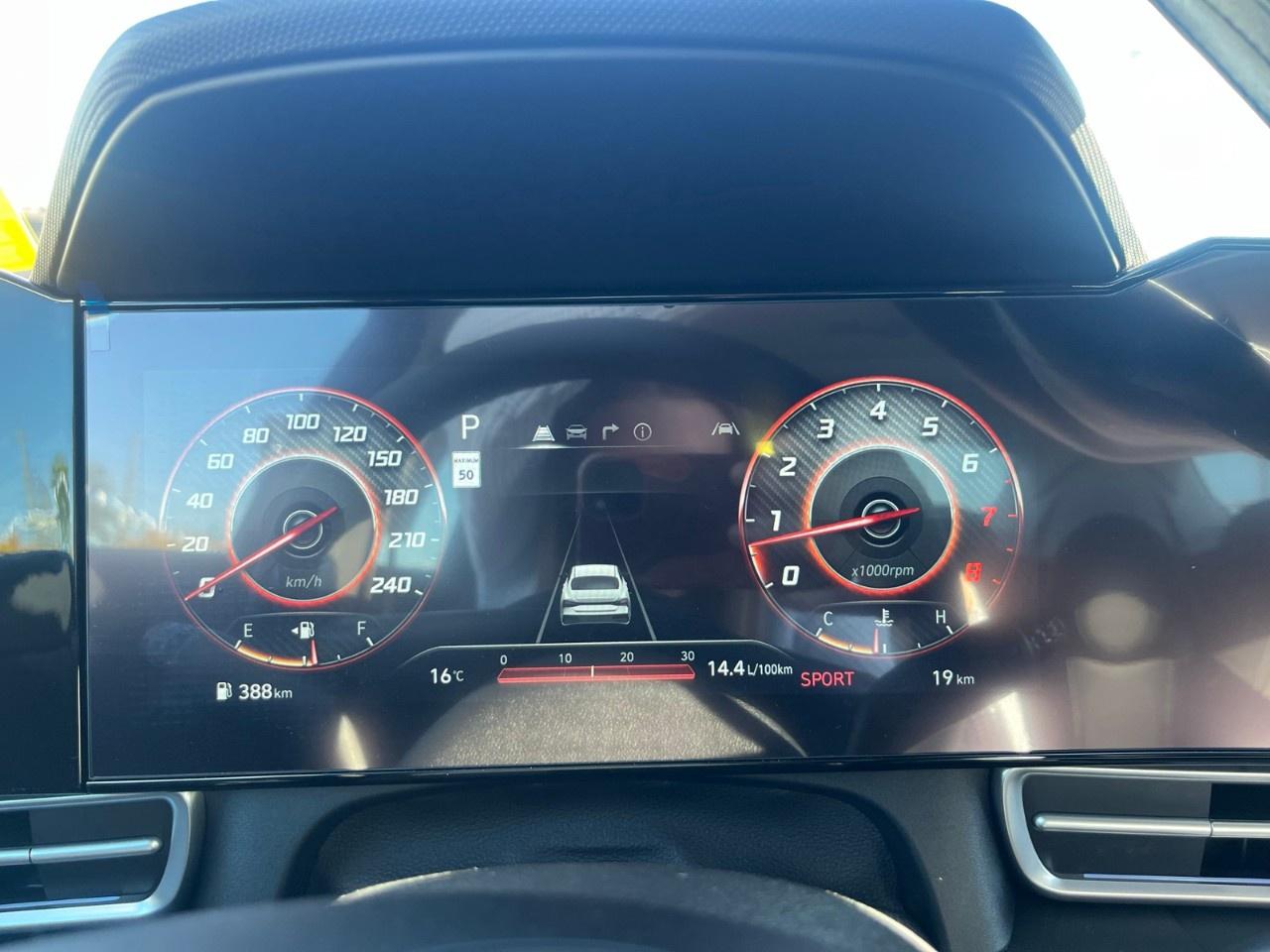 2025 Hyundai Elantra Preferred IVT w/Tech Pkg Photo