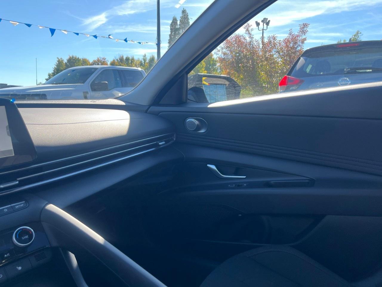 2025 Hyundai Elantra Preferred IVT w/Tech Pkg Photo