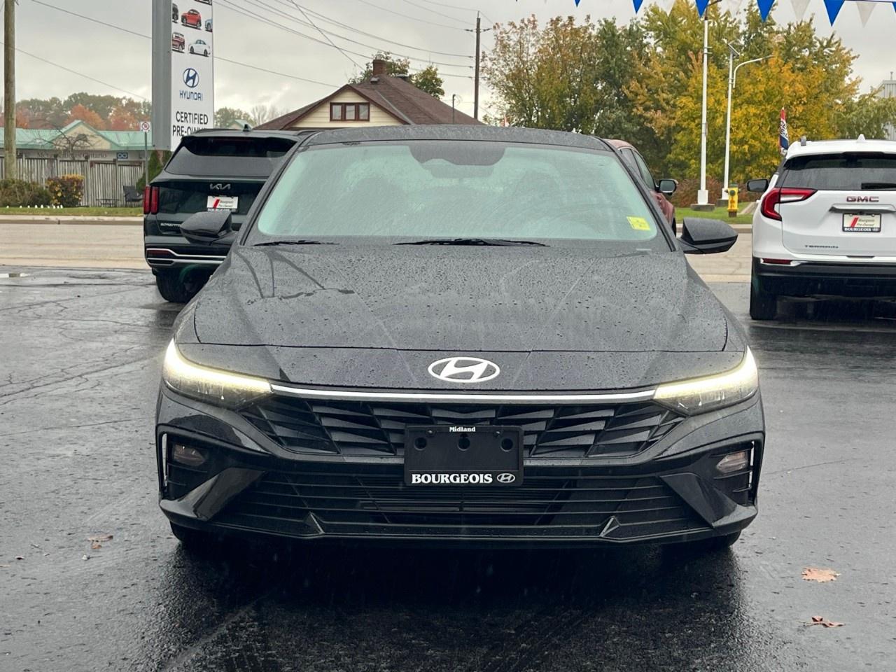 2025 Hyundai Elantra Preferred IVT Photo