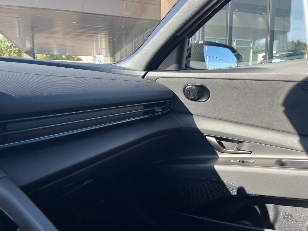 2025 Hyundai Elantra N Manual Photo