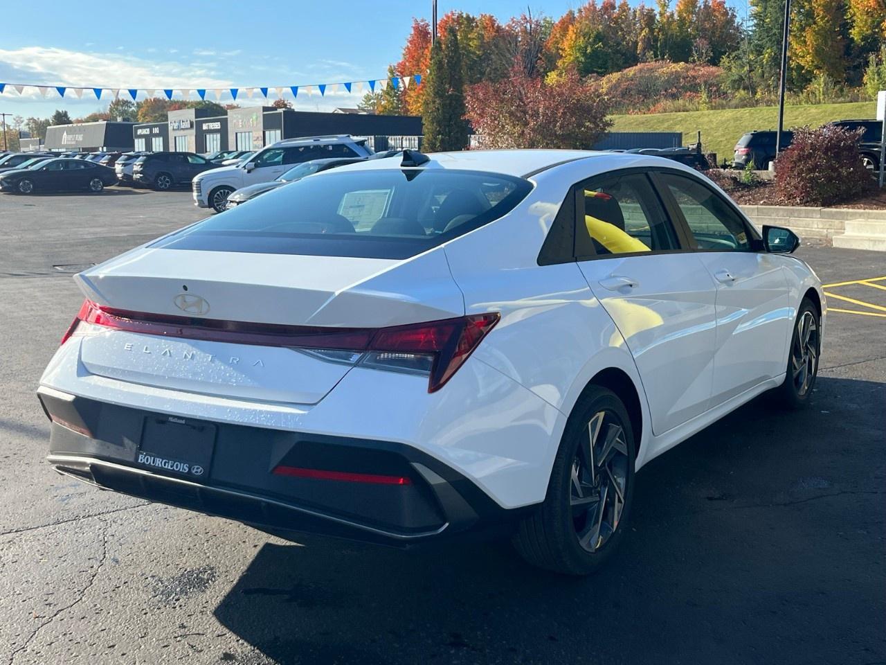 2025 Hyundai Elantra Preferred IVT w/Tech Pkg Photo