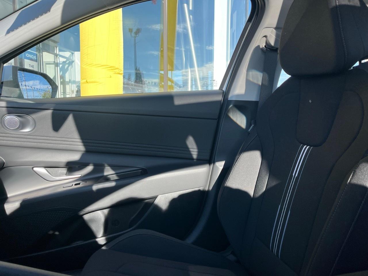 2025 Hyundai Elantra Preferred IVT w/Tech Pkg Photo