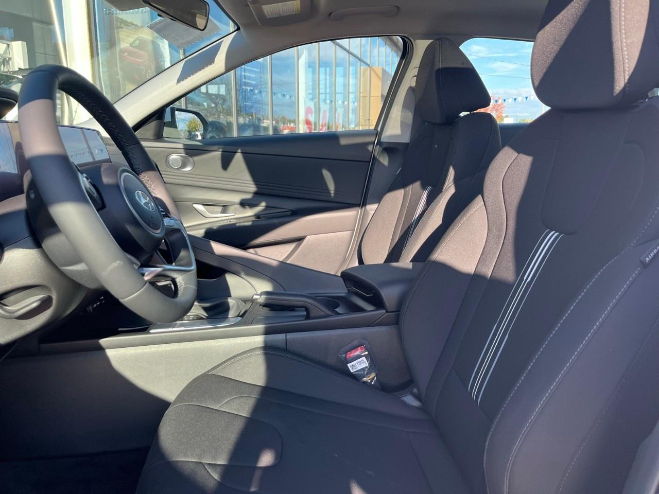 2025 Hyundai Elantra Preferred IVT w/Tech Pkg Photo
