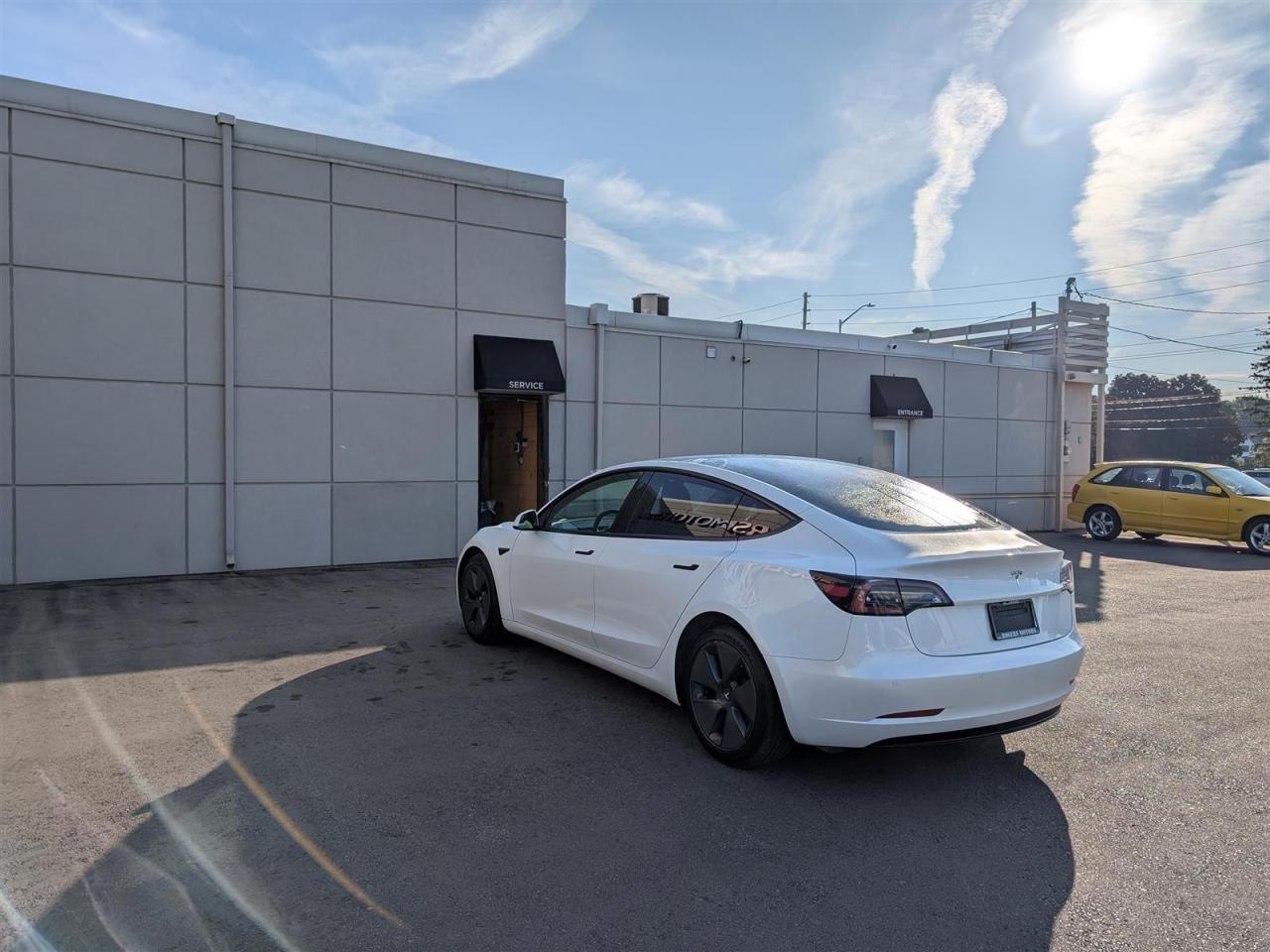 2021 Tesla Model 3 STANDARD RANGE PLUS Photo2