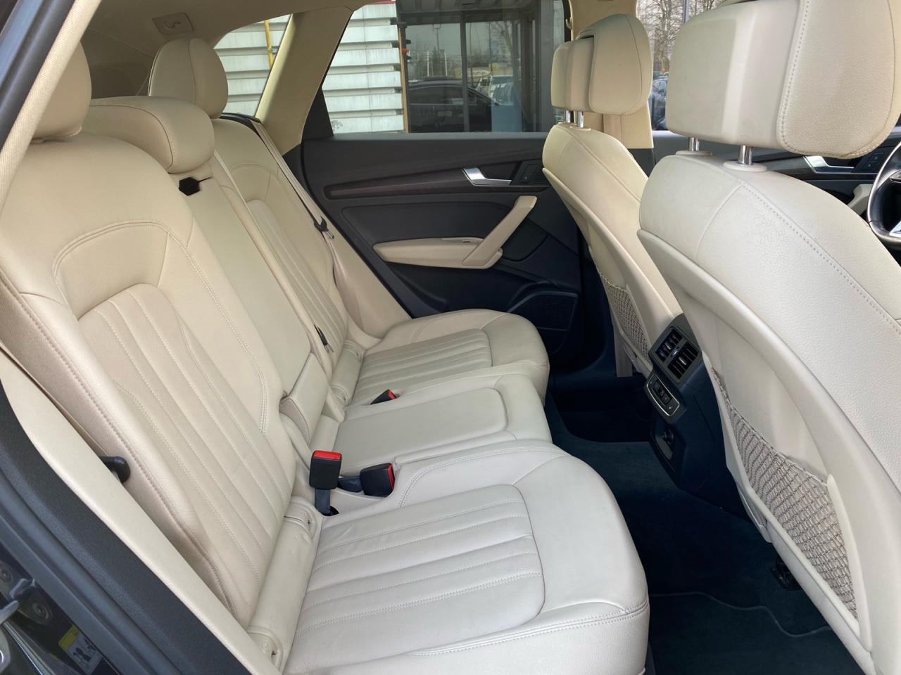 2020 Audi Q5 2.0T | Technik | Panoramic Sunroof Photo