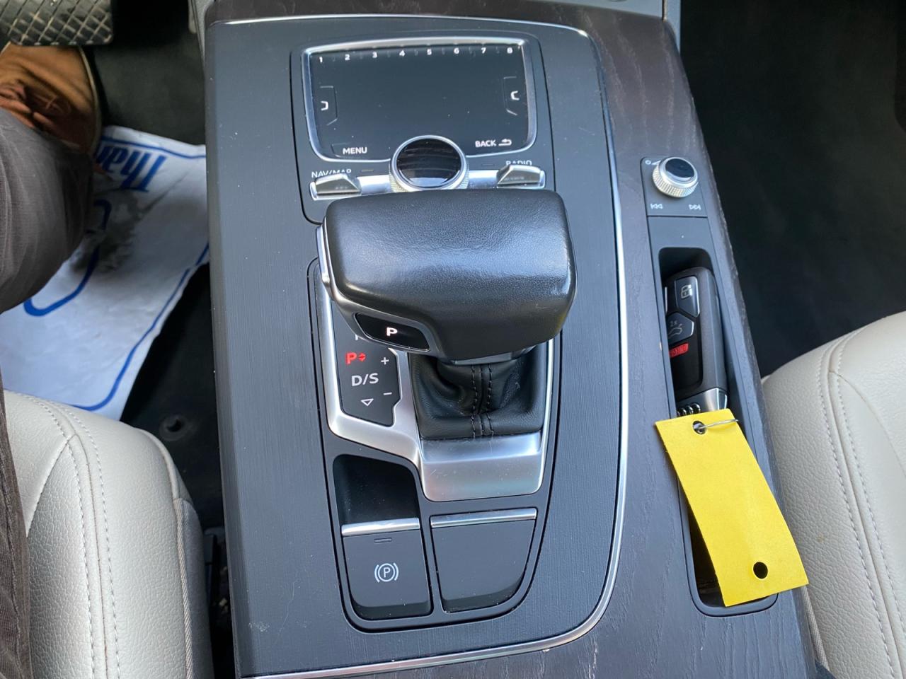 2020 Audi Q5 2.0T | Technik | Panoramic Sunroof Photo