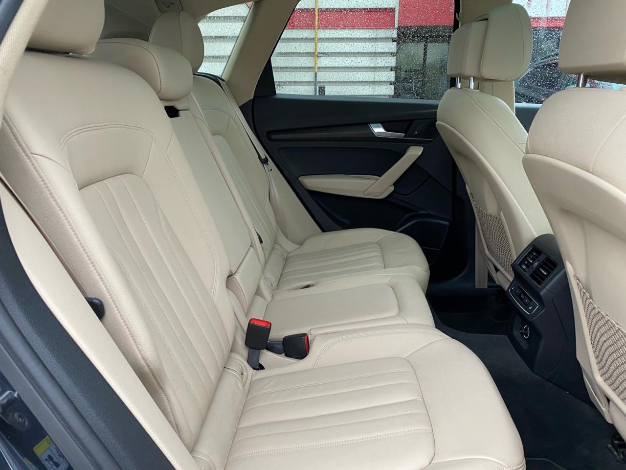 2020 Audi Q5 2.0T | Technik | Panoramic Sunroof Photo