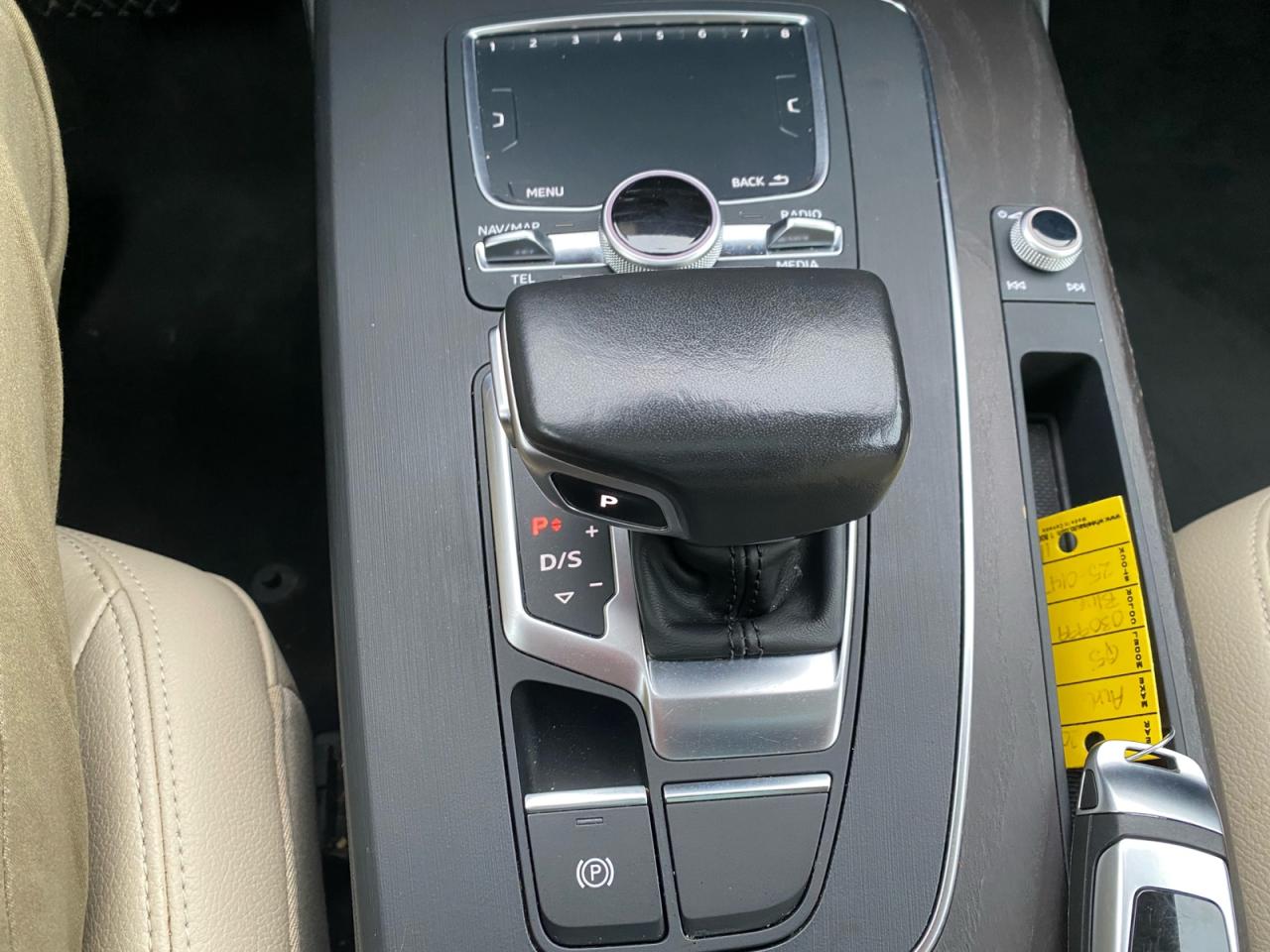 2020 Audi Q5 2.0T | Technik | Panoramic Sunroof Photo