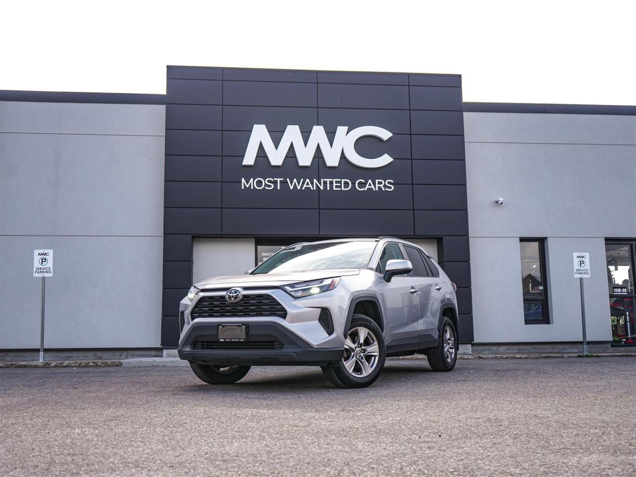 Used 2023 Toyota RAV4 XLE AWD | NO ACCIDENTS | 8 SERVICE RECORDS | SUNROOF for sale in Kitchener, ON
