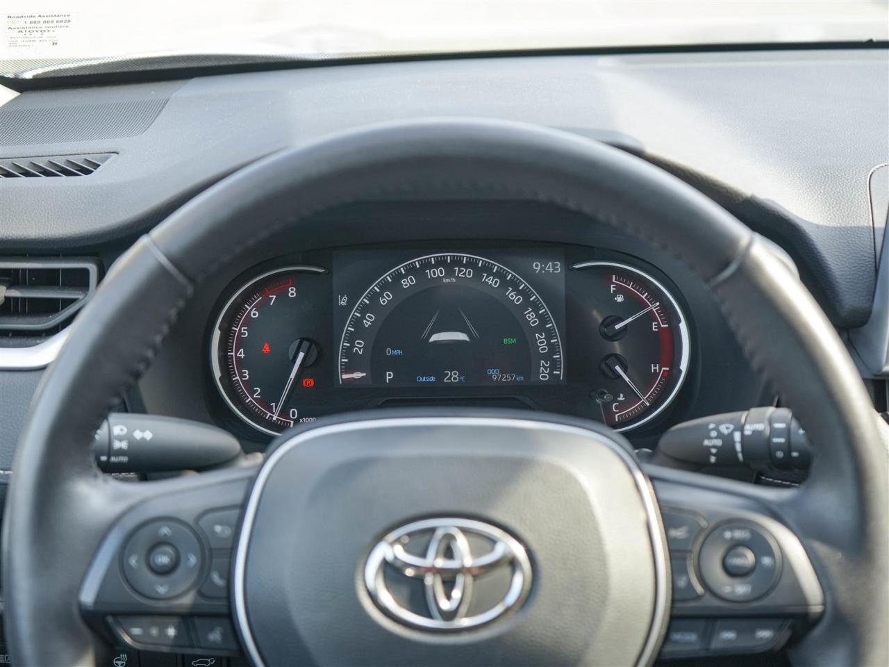 2023 Toyota RAV4 XLE AWD | NO ACCIDENTS | 8 SERVICE RECORDS | SUNROOF Photo