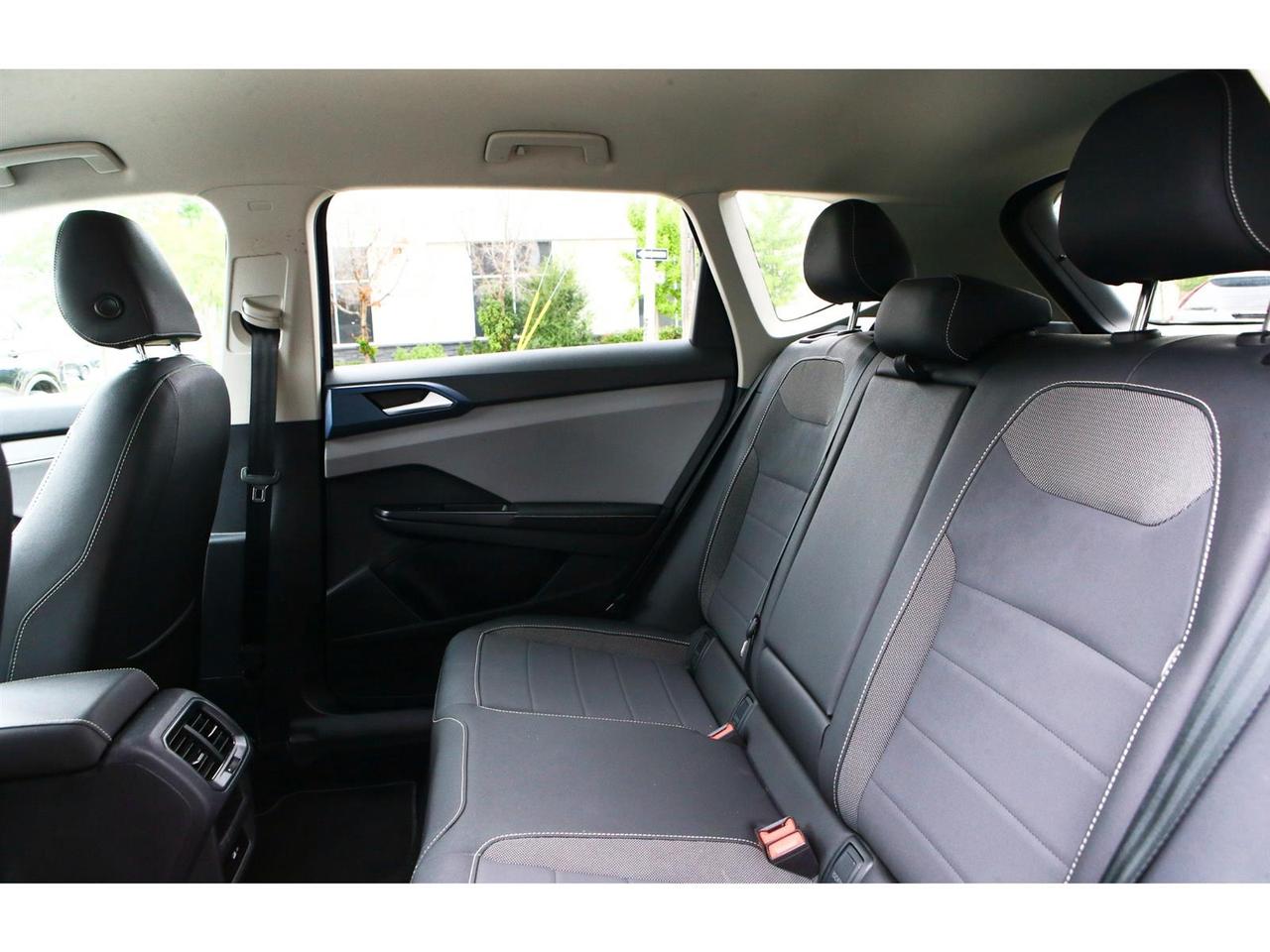 2024 Volkswagen Taos Comfortline Photo