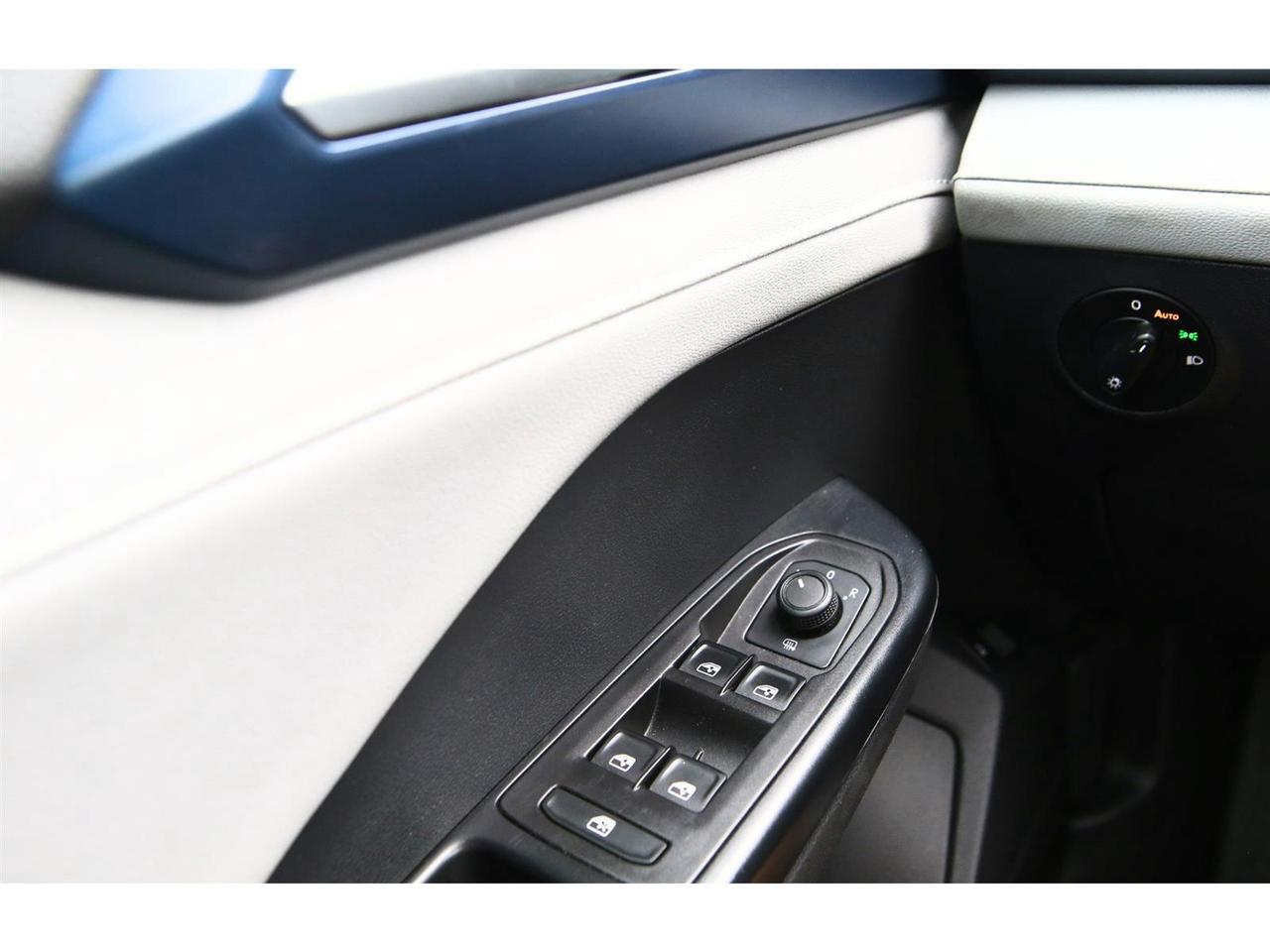 2024 Volkswagen Taos Comfortline Photo