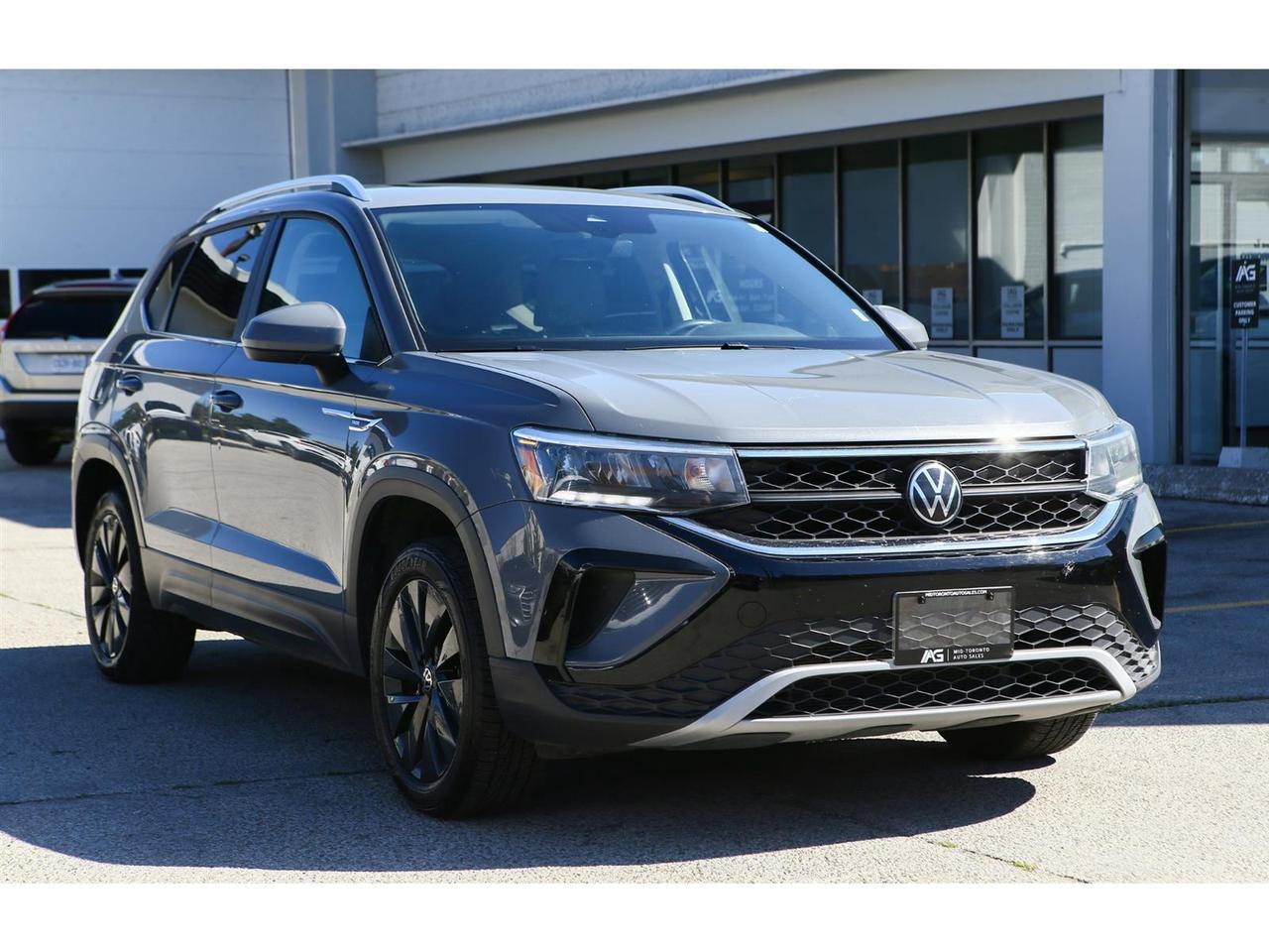 2024 Volkswagen Taos Highline | turbocharged 1.5-liter engine | Panorama Roof | Photo