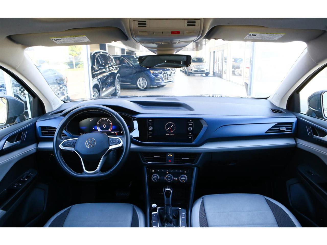 2024 Volkswagen Taos Highline | turbocharged 1.5-liter engine | Panorama Roof | Photo