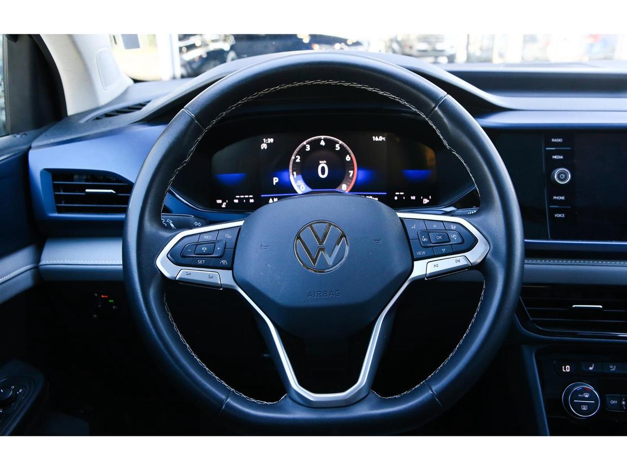 2024 Volkswagen Taos Highline | turbocharged 1.5-liter engine | Panorama Roof | Photo