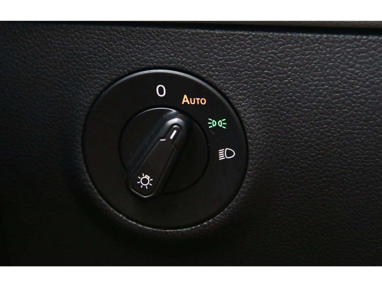 2024 Volkswagen Taos Comfortline Photo