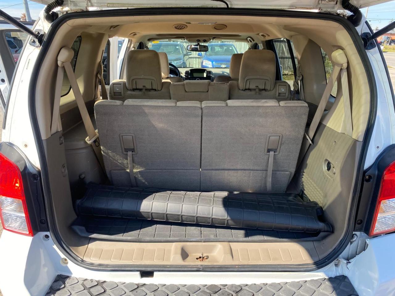 2011 Nissan Pathfinder S - Photo #11