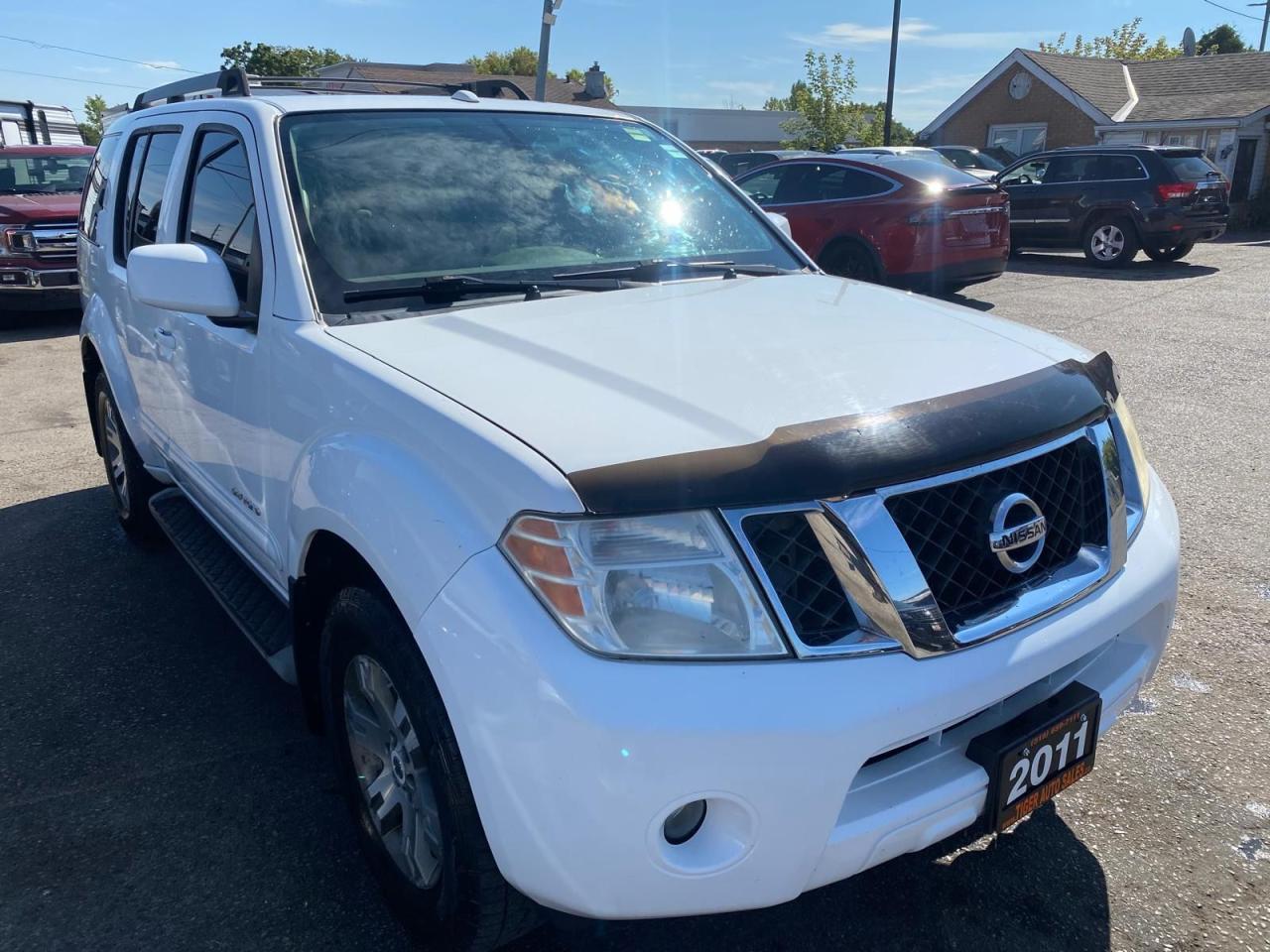 2011 Nissan Pathfinder S - Photo #7
