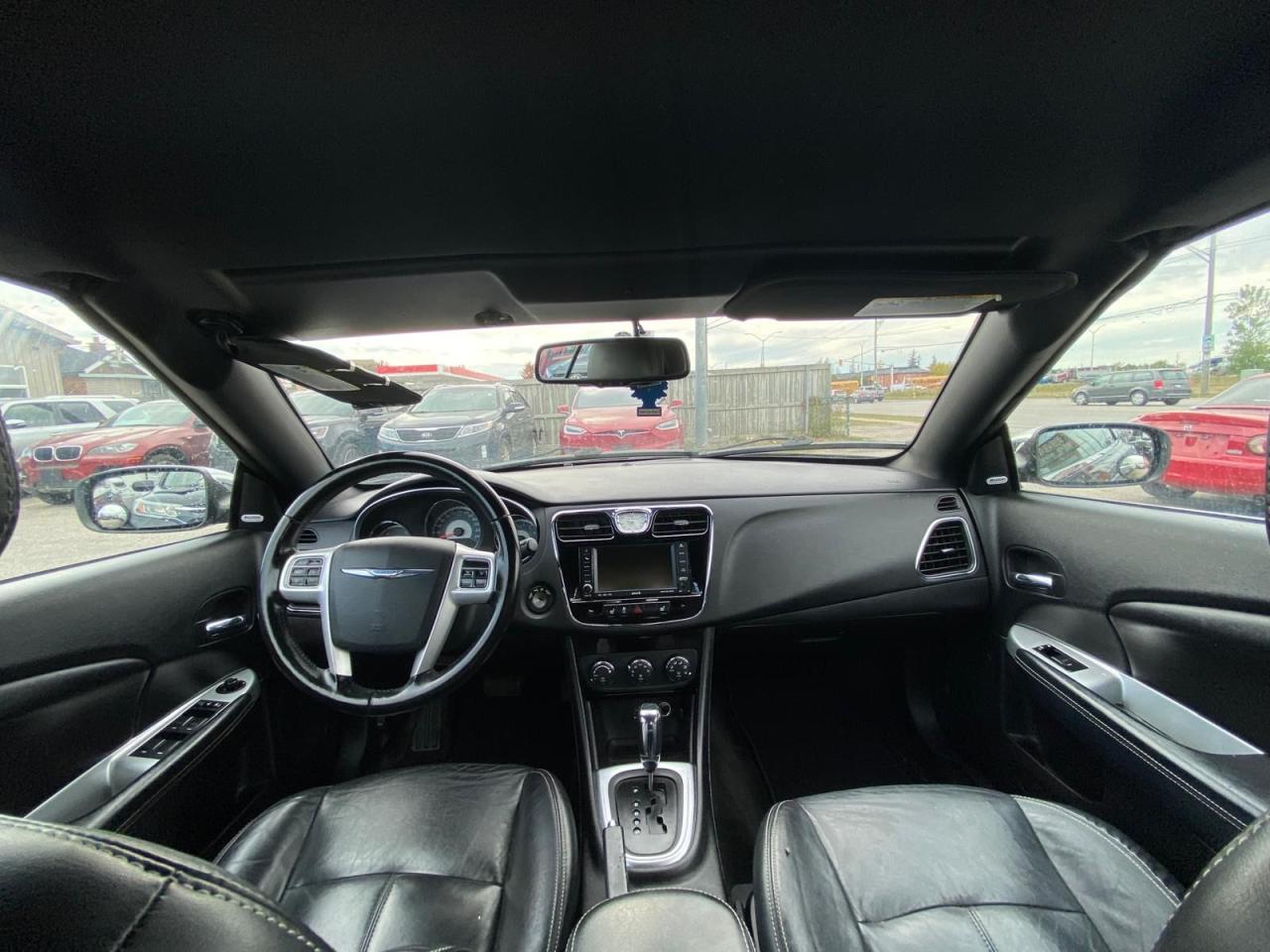 2011 Chrysler 200 Limited - Photo #13