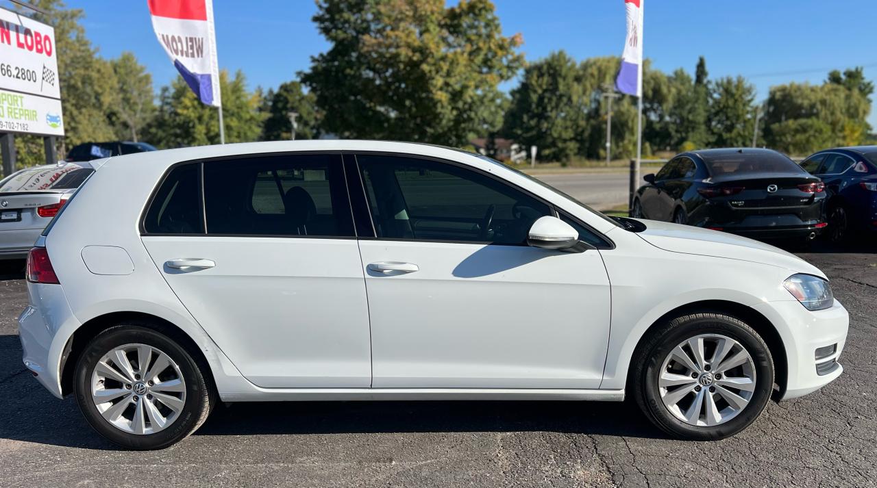 2016 Volkswagen Golf Highline Photo33