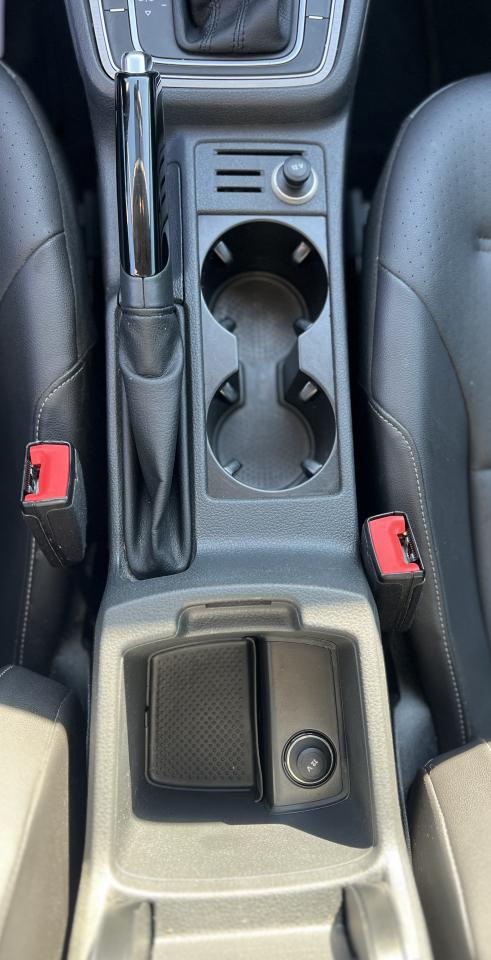 2016 Volkswagen Golf Highline Photo45