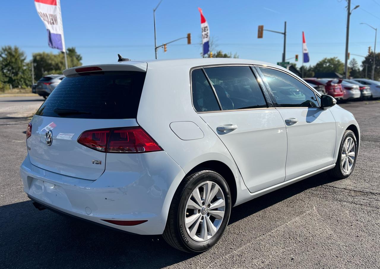 2016 Volkswagen Golf Highline Photo3