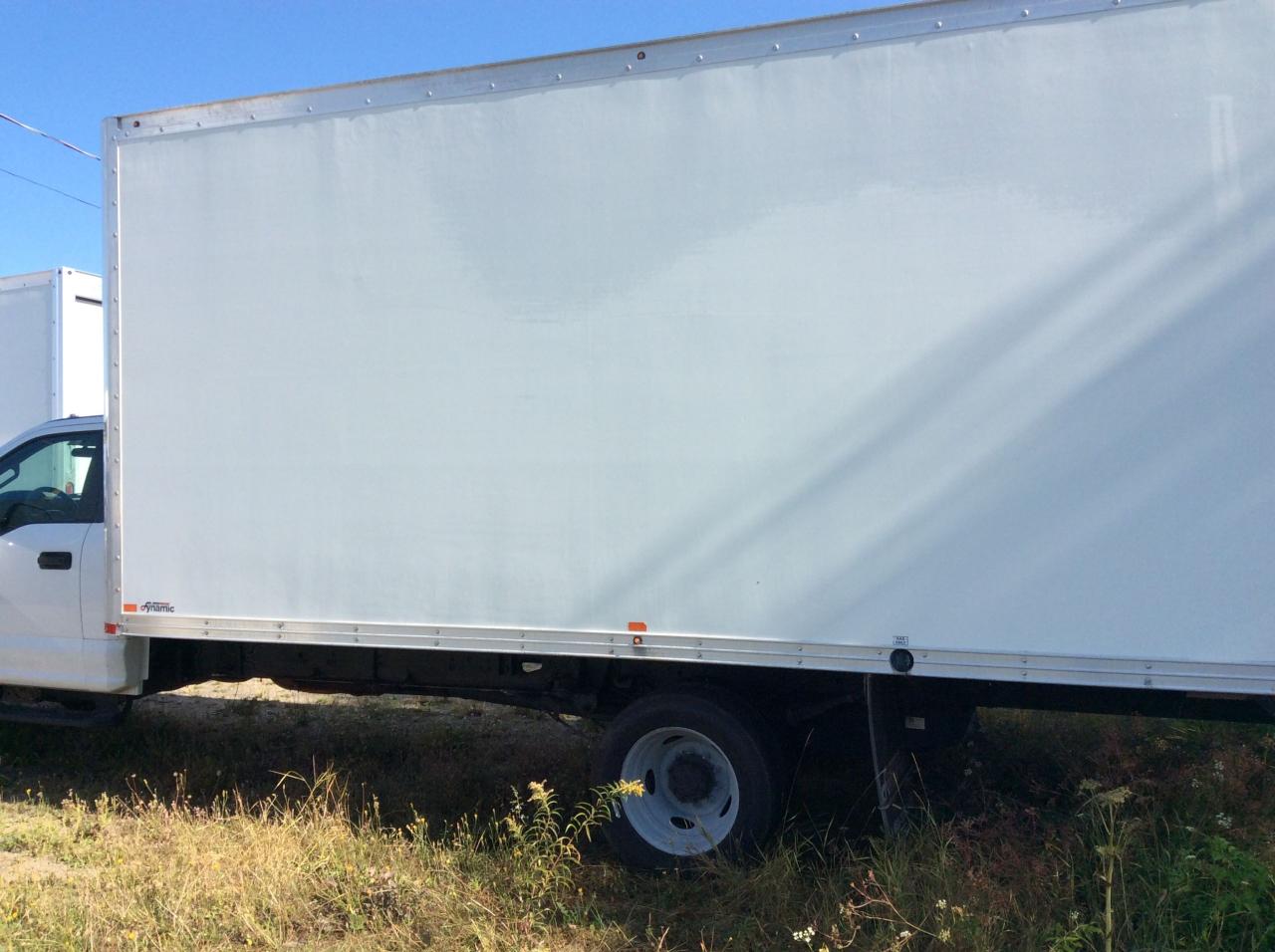 2022 Ford SUPER DUTY F-450 DRW XL Photo2