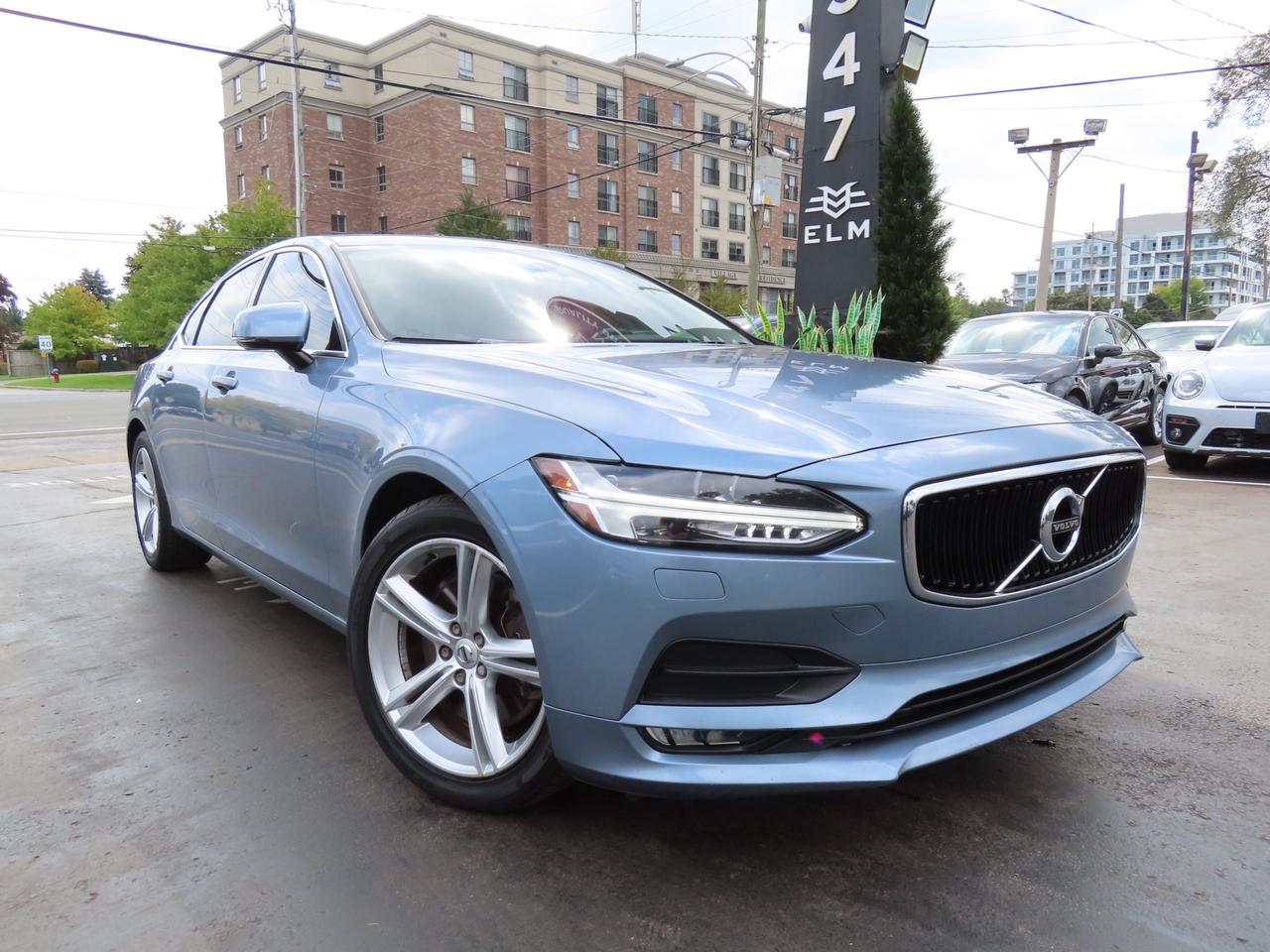 2017 Volvo S90 T6 Momentum Pkg - Navigation - Leather - Sunroof !!! Photo5