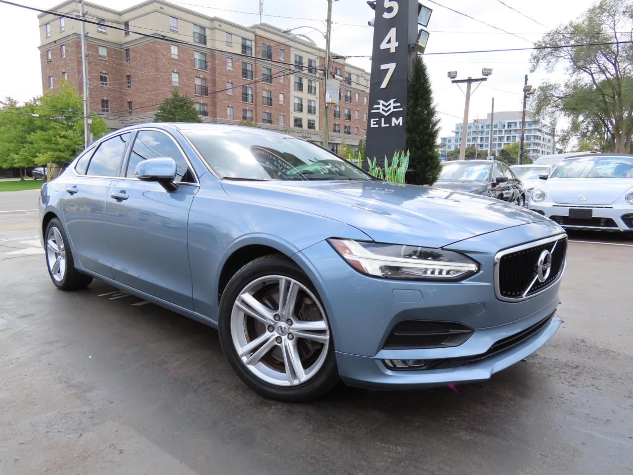 2017 Volvo S90 T6 Momentum Pkg - Navigation - Leather - Sunroof !!! Photo