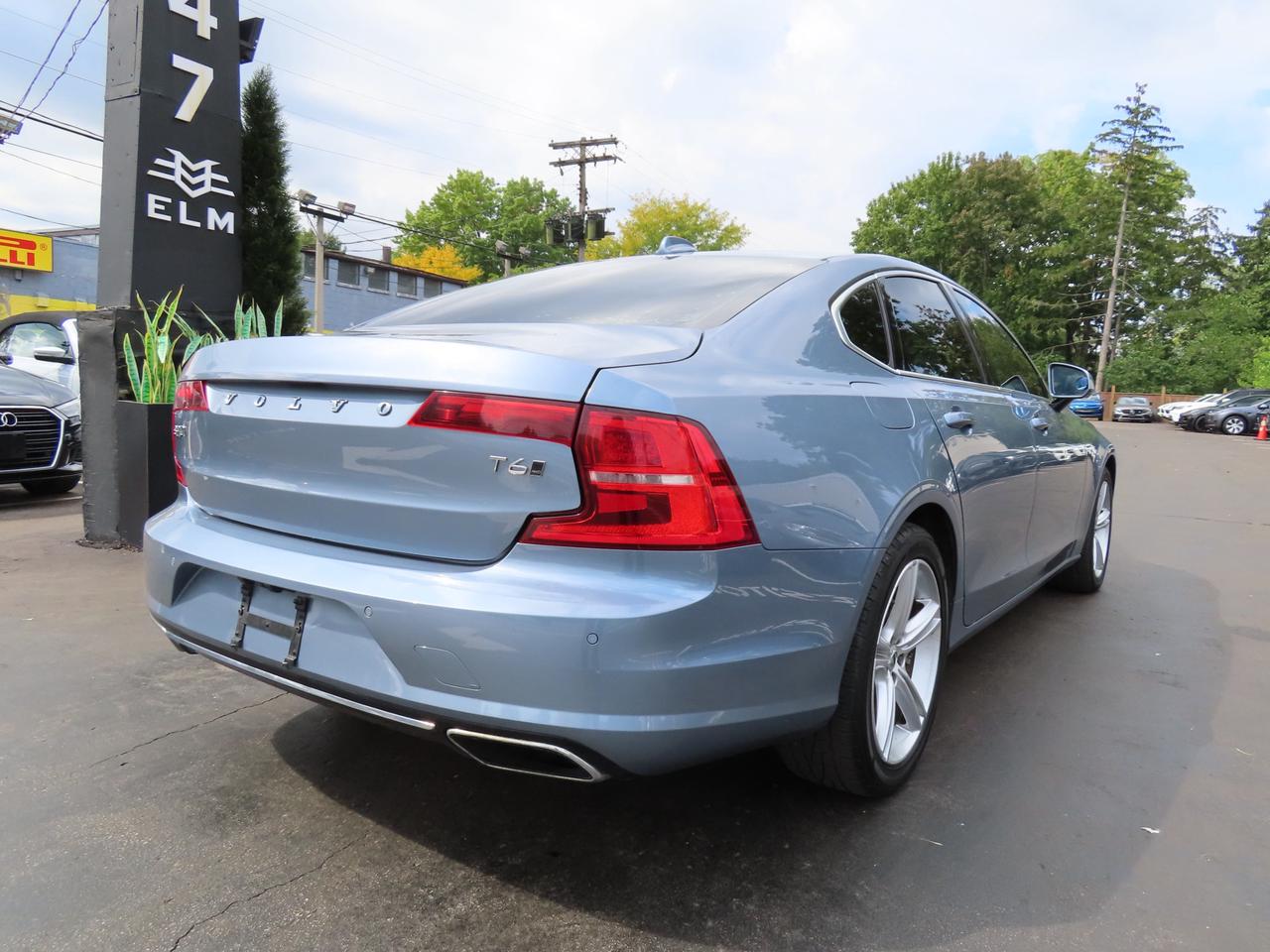2017 Volvo S90 T6 Momentum Pkg - Navigation - Leather - Sunroof !!! Photo